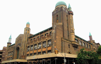 Yeshiva University Zysman Hall from northeast